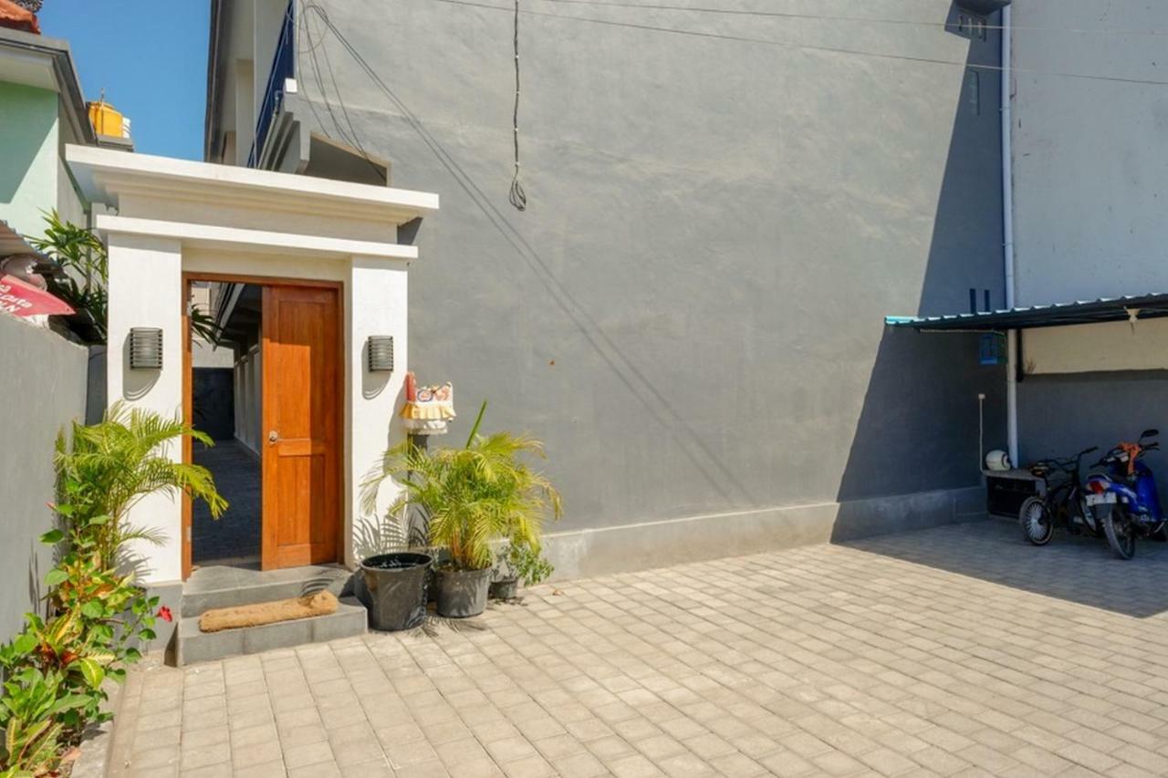 Reddoorz Near Mertasari Beach Denpasar Eksteriør billede